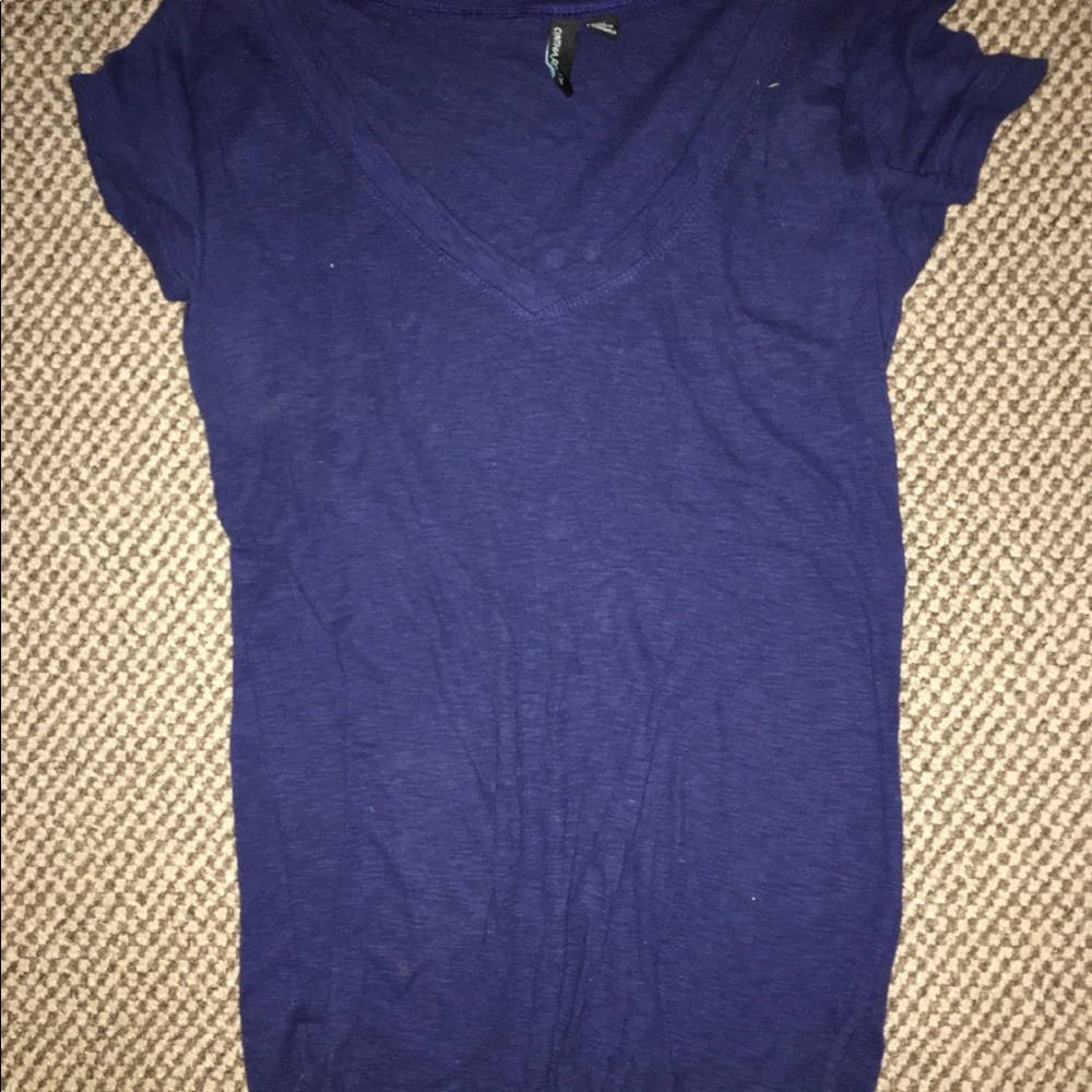 purple t-shirt